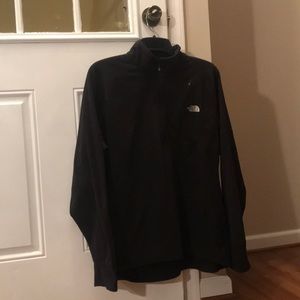 Men’s North Face pullover- Black